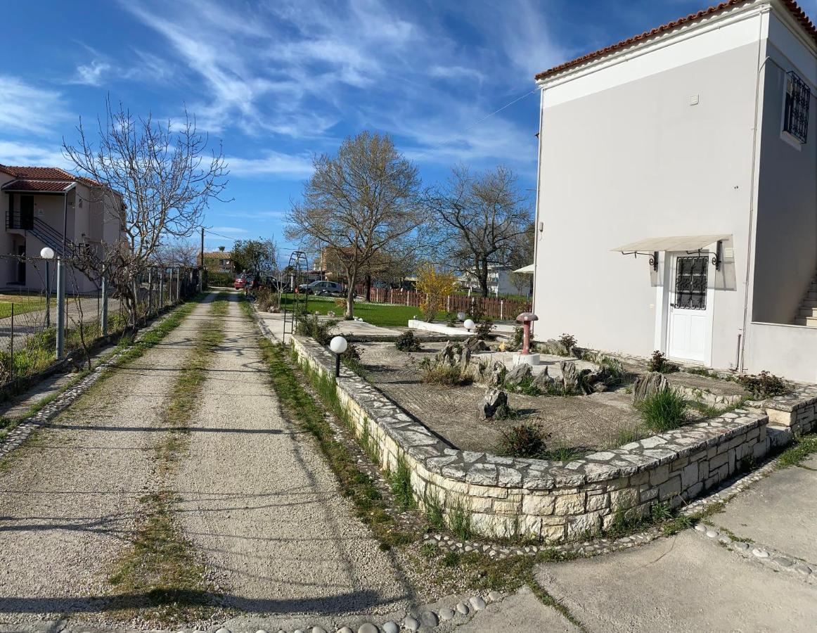 Nikilein'S House, Διαμέρισμα 150Μ Απο Την Παραλία 罗达 外观 照片